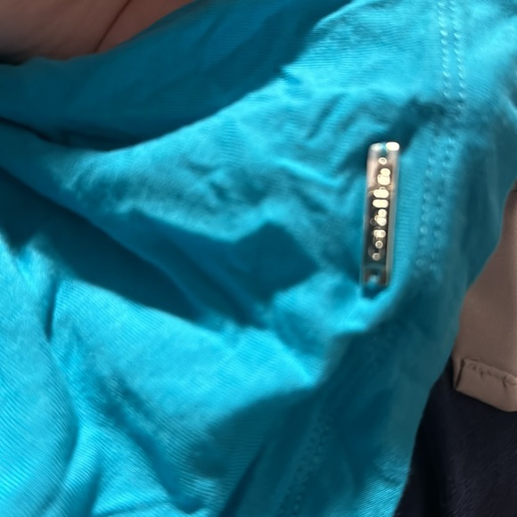 Calvin Klein - Picture 3 of 3